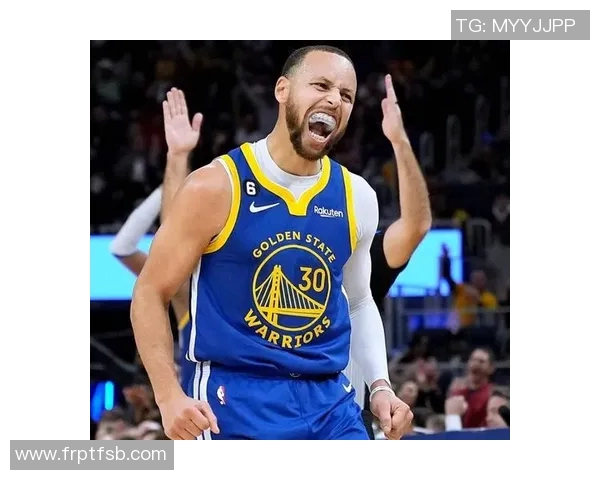 勇士新赛季首战告捷，库里砍下30分领军击败湖人