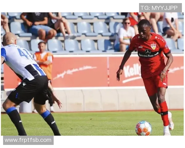 斯图加特与红牛的激烈对抗揭示足球战术与团队精神的完美结合